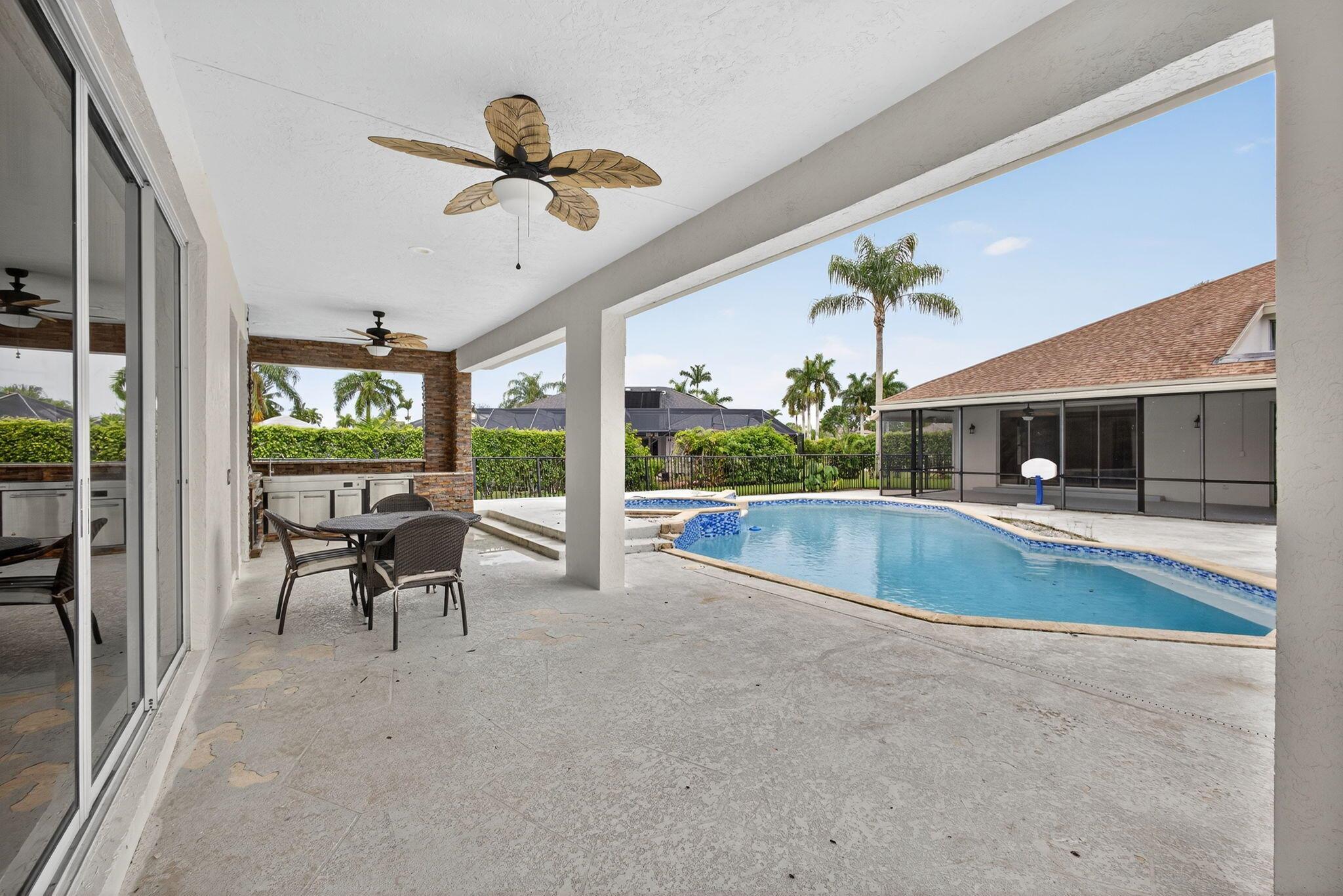 Wellington, Florida, 33414, United States, 5 Bedrooms Bedrooms, ,4 BathroomsBathrooms,Residential,For Sale,1978857