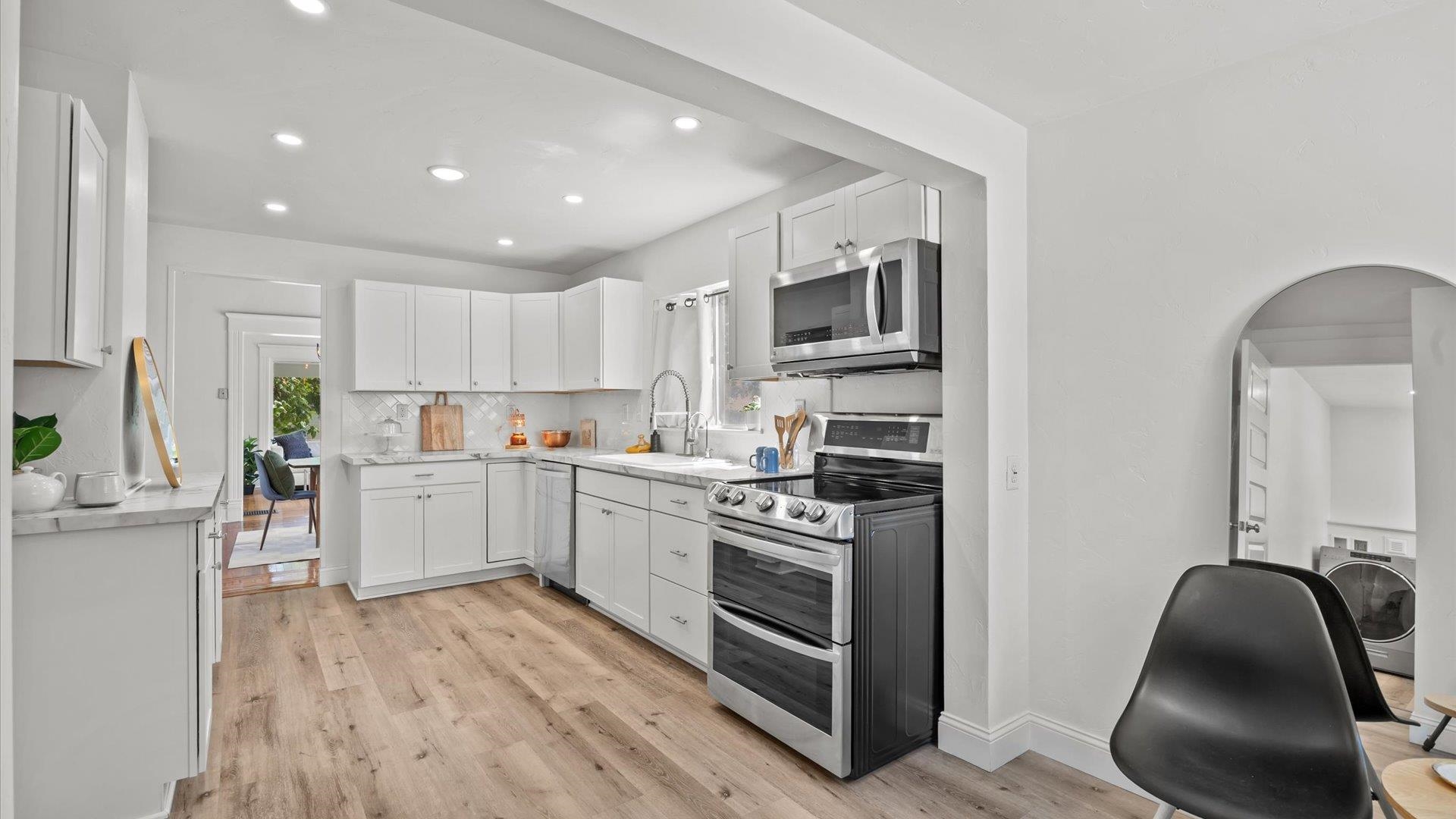Grand Junction, Colorado, 81501, United States, 2 Bedrooms Bedrooms, ,2 BathroomsBathrooms,Residential,For Sale,1866831