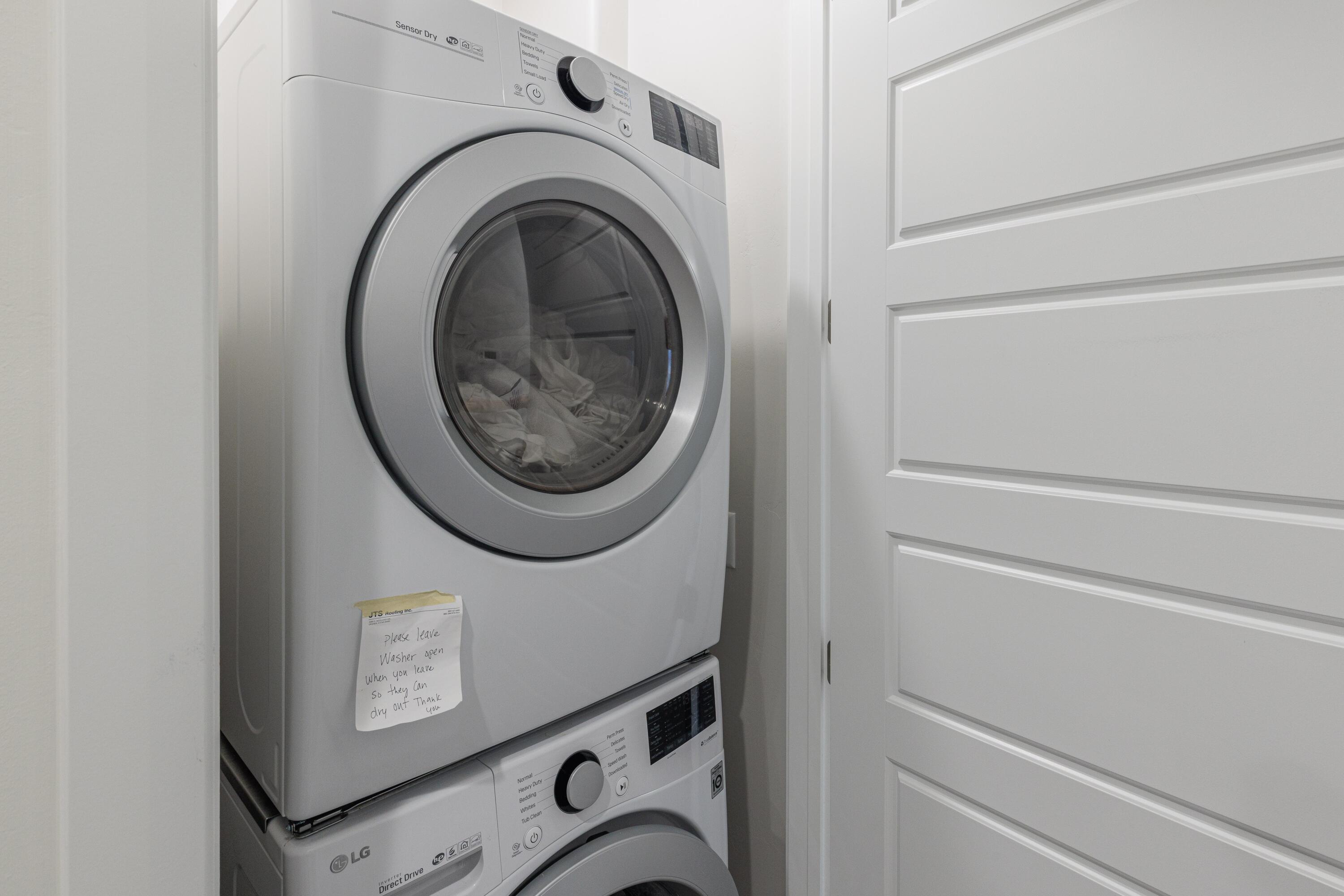 St George, Utah, 84770, United States, 3 Bedrooms Bedrooms, ,5 BathroomsBathrooms,Residential,For Sale,1974554