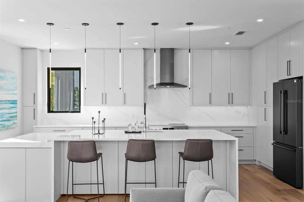 Indian Rocks Beach, Florida, 33785, United States, 8 Bedrooms Bedrooms, ,11 BathroomsBathrooms,Residential,For Sale,1997282