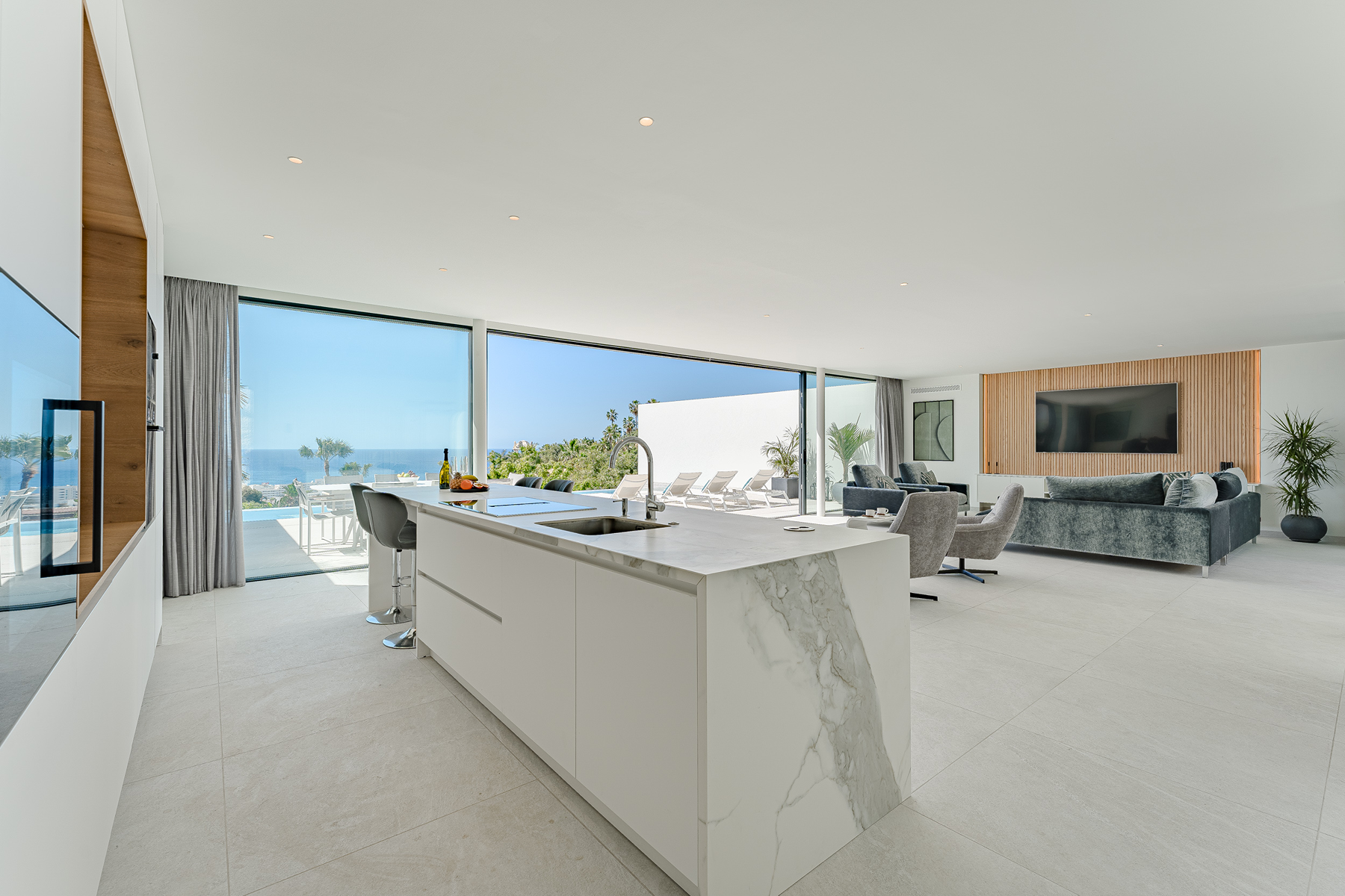  Exclusive luxury villas 