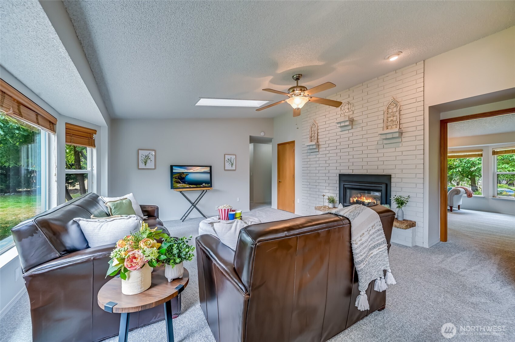 Puyallup, Washington, 98374, United States, 3 Bedrooms Bedrooms, ,1 BathroomBathrooms,Residential,For Sale,1917065