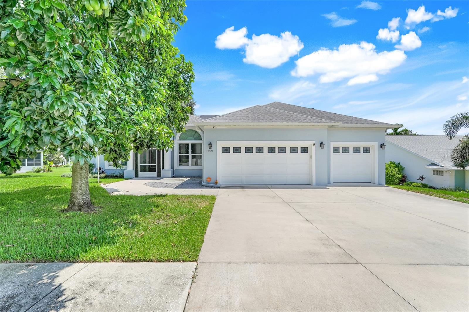 CLERMONT, Florida, 34711, United States, 3 Bedrooms Bedrooms, ,2 BathroomsBathrooms,Residential,For Sale,1938857