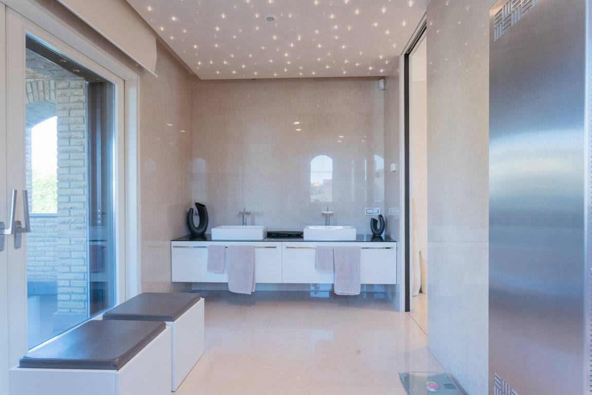 Mezzago, Monza e Brianza, 20050, IT, 4 Bedrooms Bedrooms, ,6 BathroomsBathrooms,Residential,For Sale,1848659