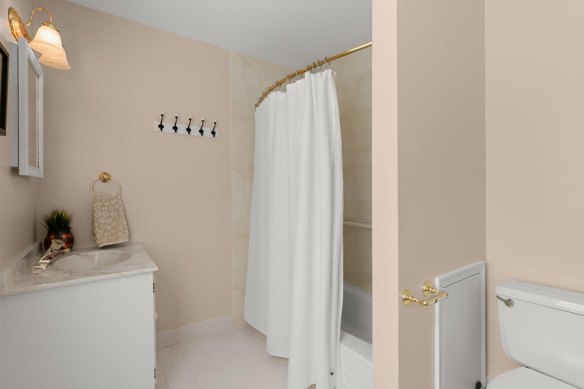  11704 Hitching Post Lane, North Bethesda, MD, 20852 - 物件實景