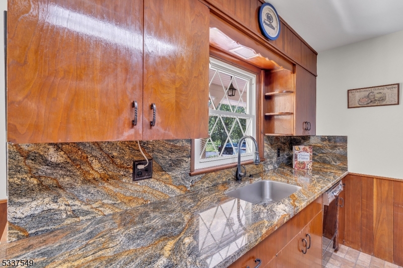 Raritan Twp., New Jersey, 08822, United States, 3 Bedrooms Bedrooms, ,2 BathroomsBathrooms,Residential,For Sale,1951157