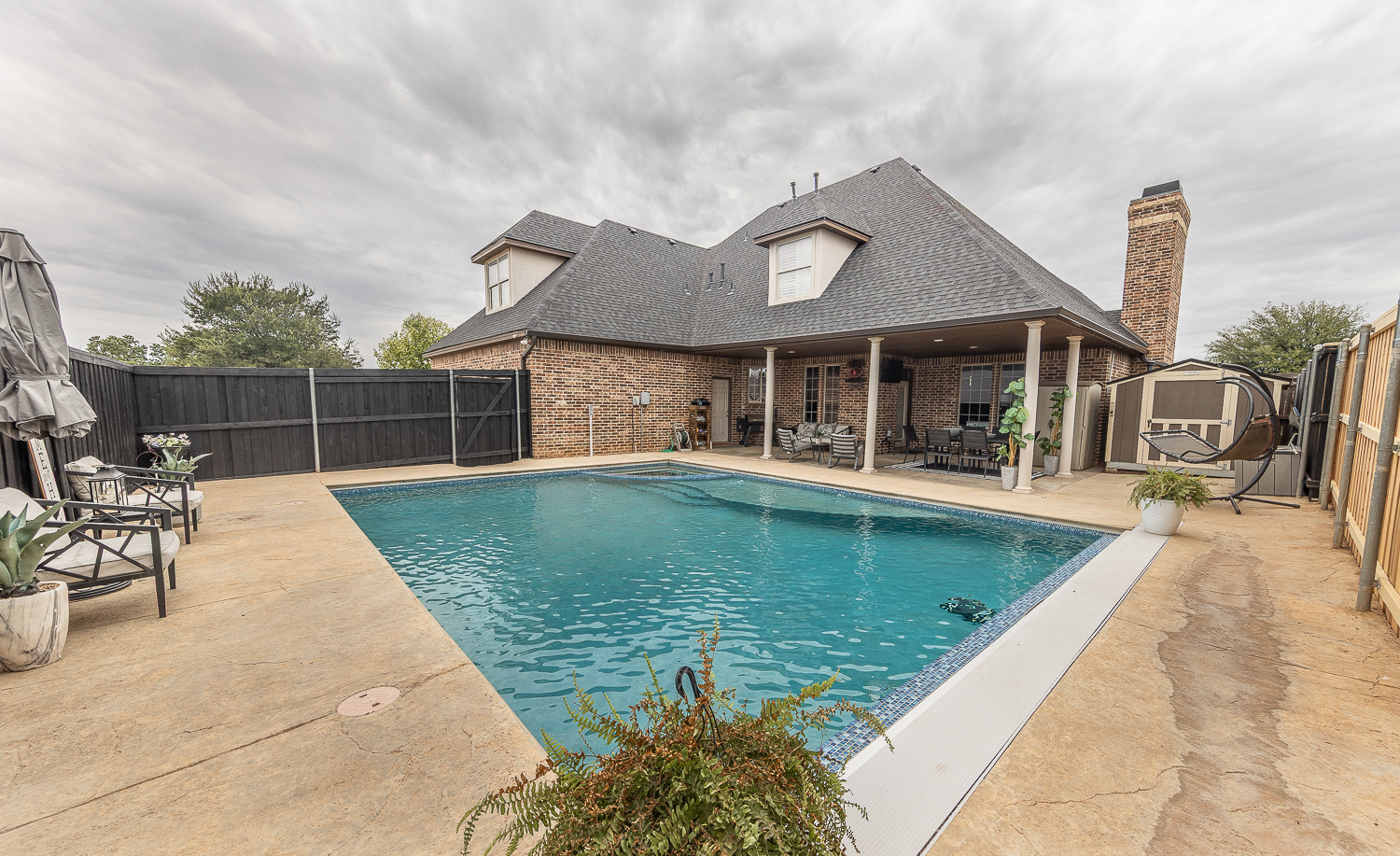 Lubbock, Texas, 79423, United States, 4 Bedrooms Bedrooms, ,4 BathroomsBathrooms,Residential,For Sale,1906085