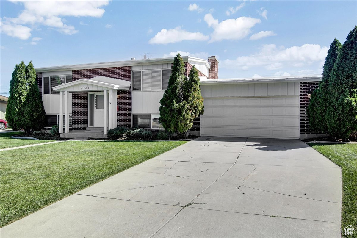 Taylorsville, Utah, 84129, United States, 4 Bedrooms Bedrooms, ,1 BathroomBathrooms,Residential,For Sale,1951493