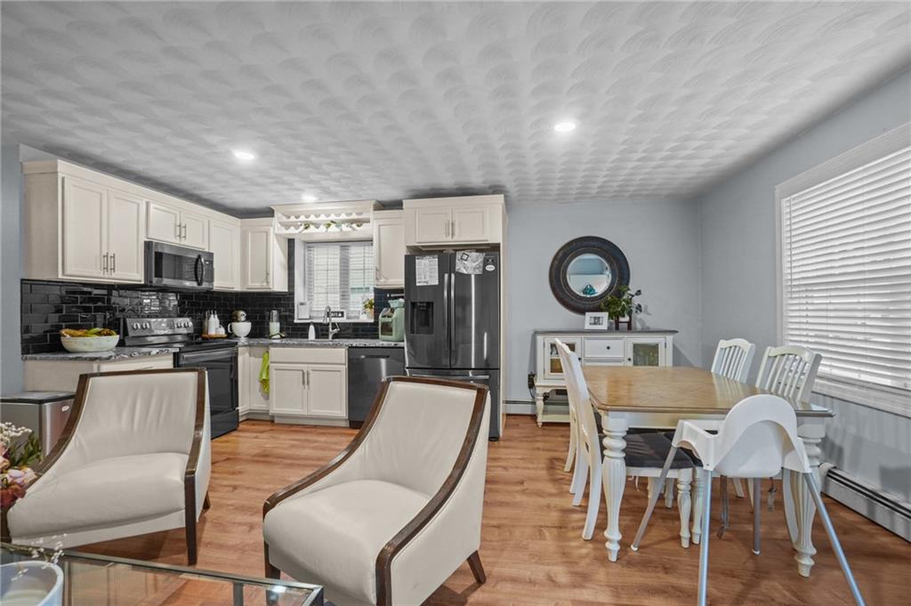 Providence, Rhode Island, 02904, United States, 6 Bedrooms Bedrooms, ,2 BathroomsBathrooms,Residential,For Sale,1934999