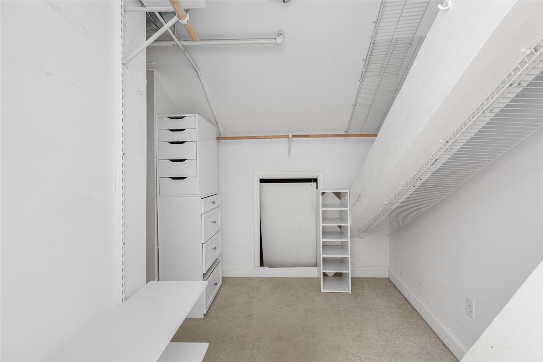 Providence, Rhode Island, 02903, United States, 1 Bedroom Bedrooms, ,2 BathroomsBathrooms,Residential,For Sale,1917986