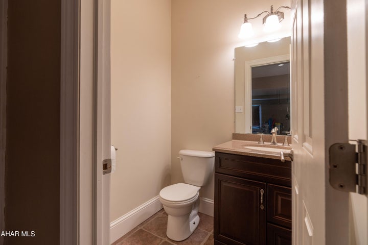 Altoona, Pennsylvania, 16602, United States, 5 Bedrooms Bedrooms, ,5 BathroomsBathrooms,Residential,For Sale,1796554