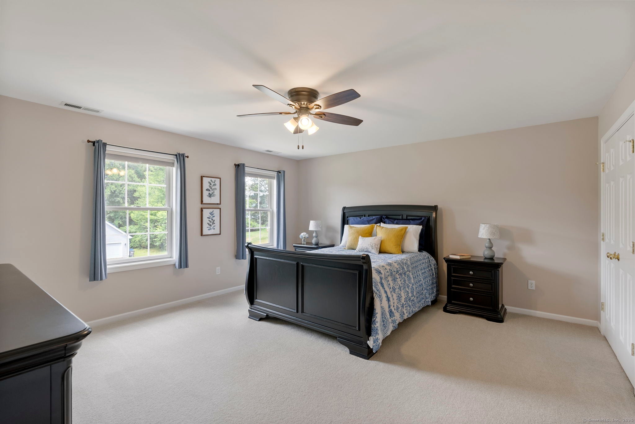 Manchester, Connecticut, 06040, United States, 4 Bedrooms Bedrooms, ,3 BathroomsBathrooms,Residential,For Sale,1916199