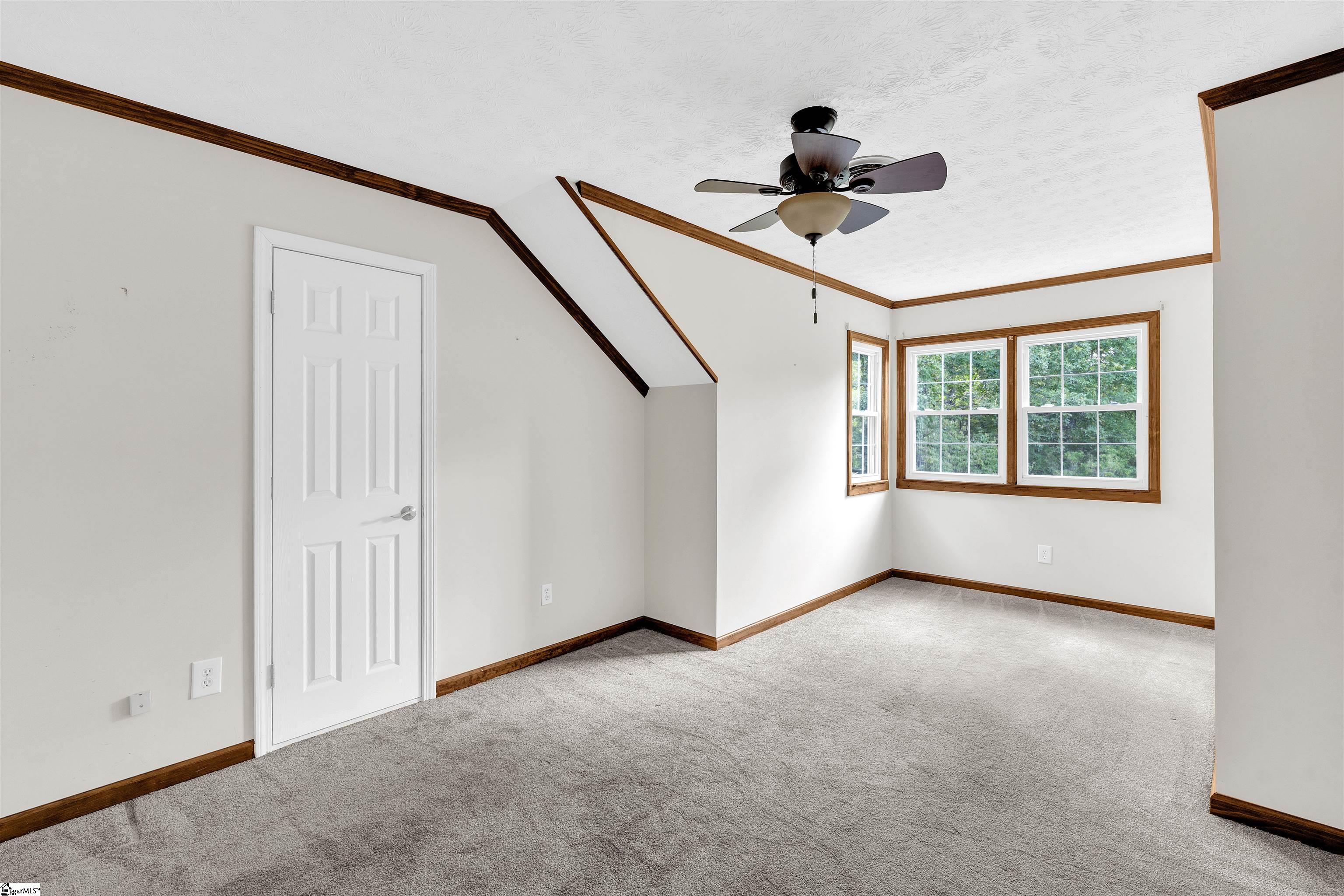 Fountain Inn, South Carolina, 29644, United States, 5 Bedrooms Bedrooms, ,4 BathroomsBathrooms,Residential,For Sale,1938942