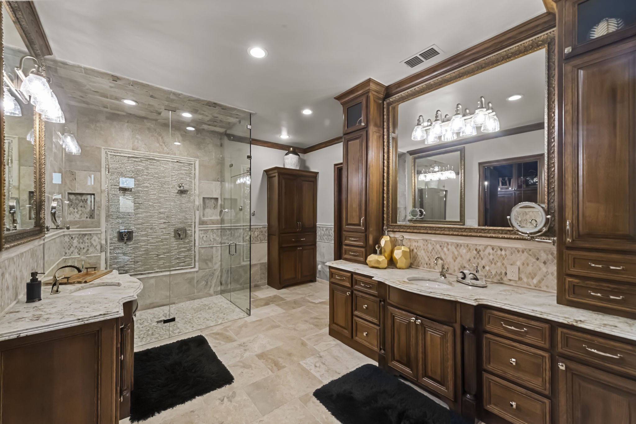 Possum Kingdom Lake, Texas, 76449, United States, 7 Bedrooms Bedrooms, ,6 BathroomsBathrooms,Residential,For Sale,2000867