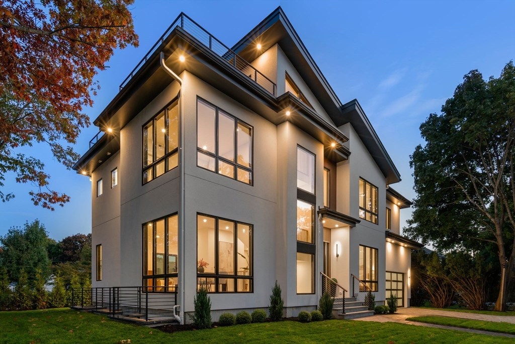 Newton, Massachusetts, 02465, United States, 6 Bedrooms Bedrooms, ,7 BathroomsBathrooms,Residential,For Sale,1730444