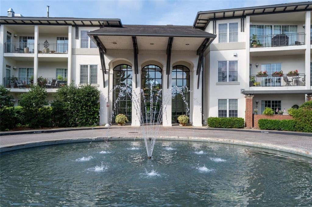 Atlanta, Georgia, 30327, United States, 2 Bedrooms Bedrooms, ,3 BathroomsBathrooms,Residential,For Sale,1895393