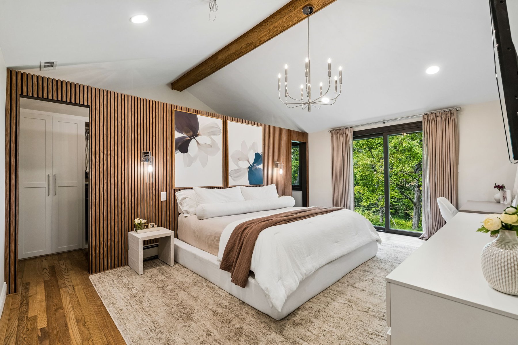  Two Beautiful Residences on One Remarkable Property with Panoramic Vistas - 物件實景