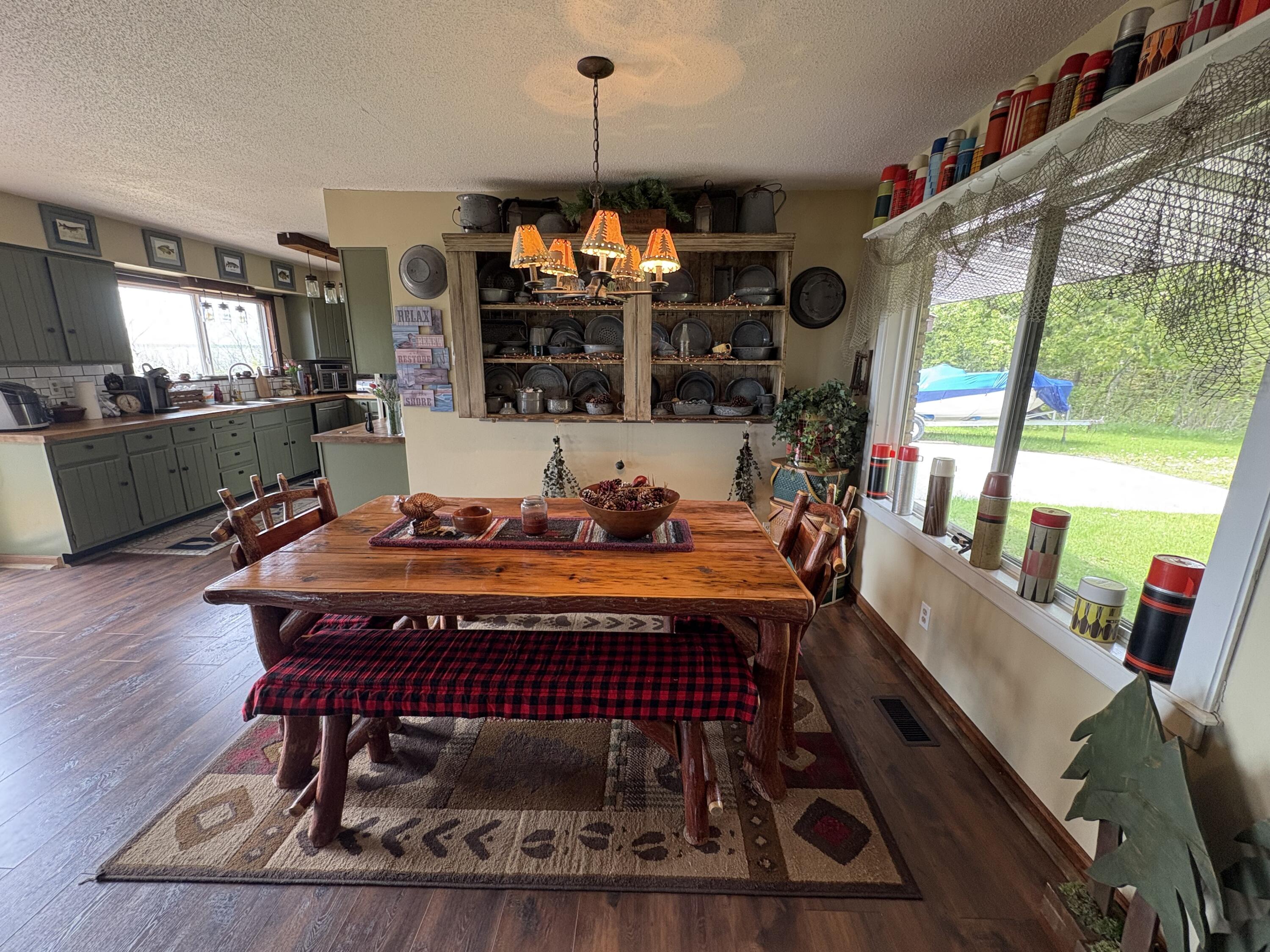 Naubinway, Michigan, 49762, United States, 3 Bedrooms Bedrooms, ,2 BathroomsBathrooms,Residential,For Sale,1840338