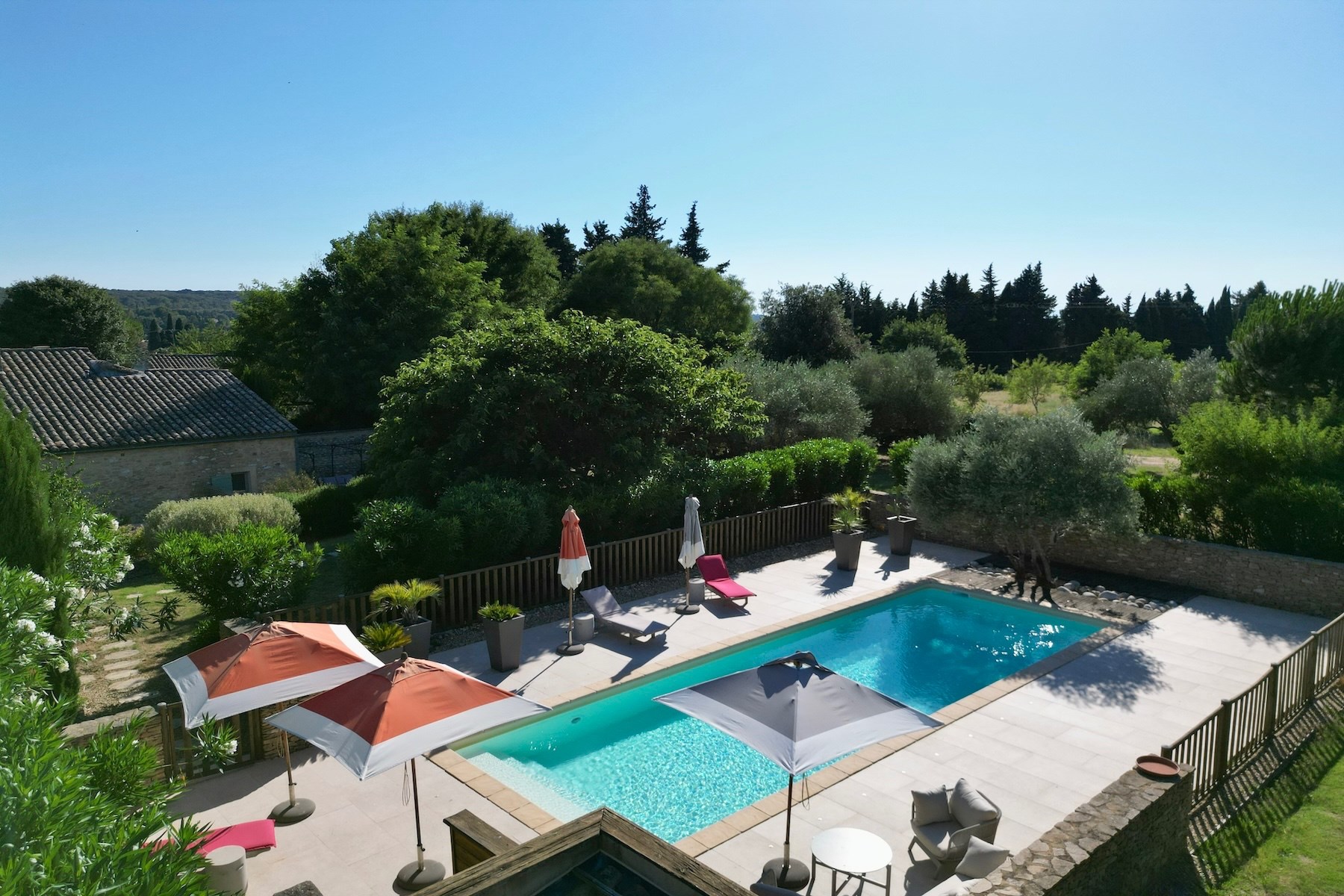  Uzès, 7 km, Beautiful Provençal Property with Independent Guest Suites and Pool - 物件實景
