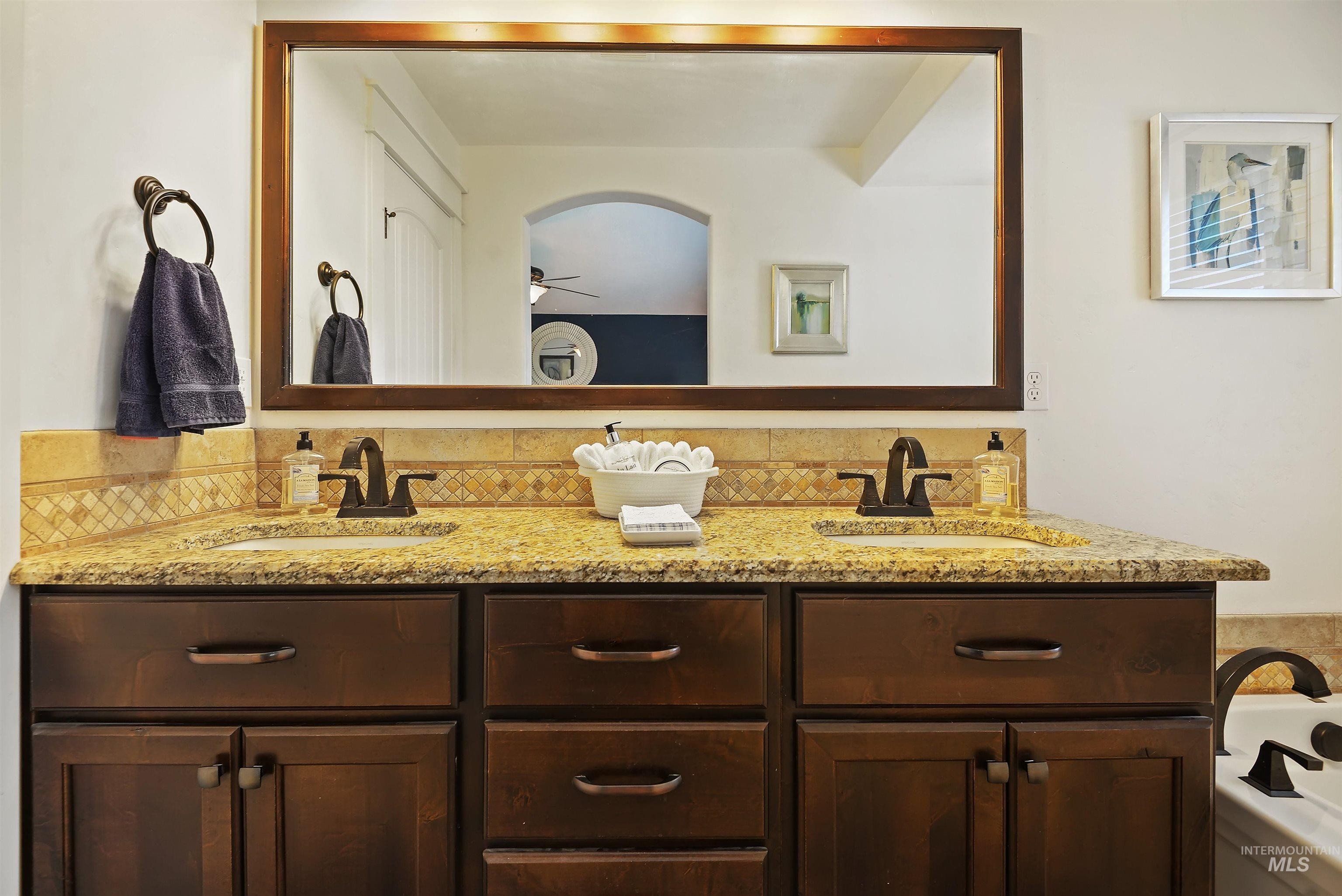 4923 Torana St, Meridian, Idaho, 83646, United States, 3 Bedrooms Bedrooms, ,2 BathroomsBathrooms,Residential,For Sale,4923 Torana St,1627957