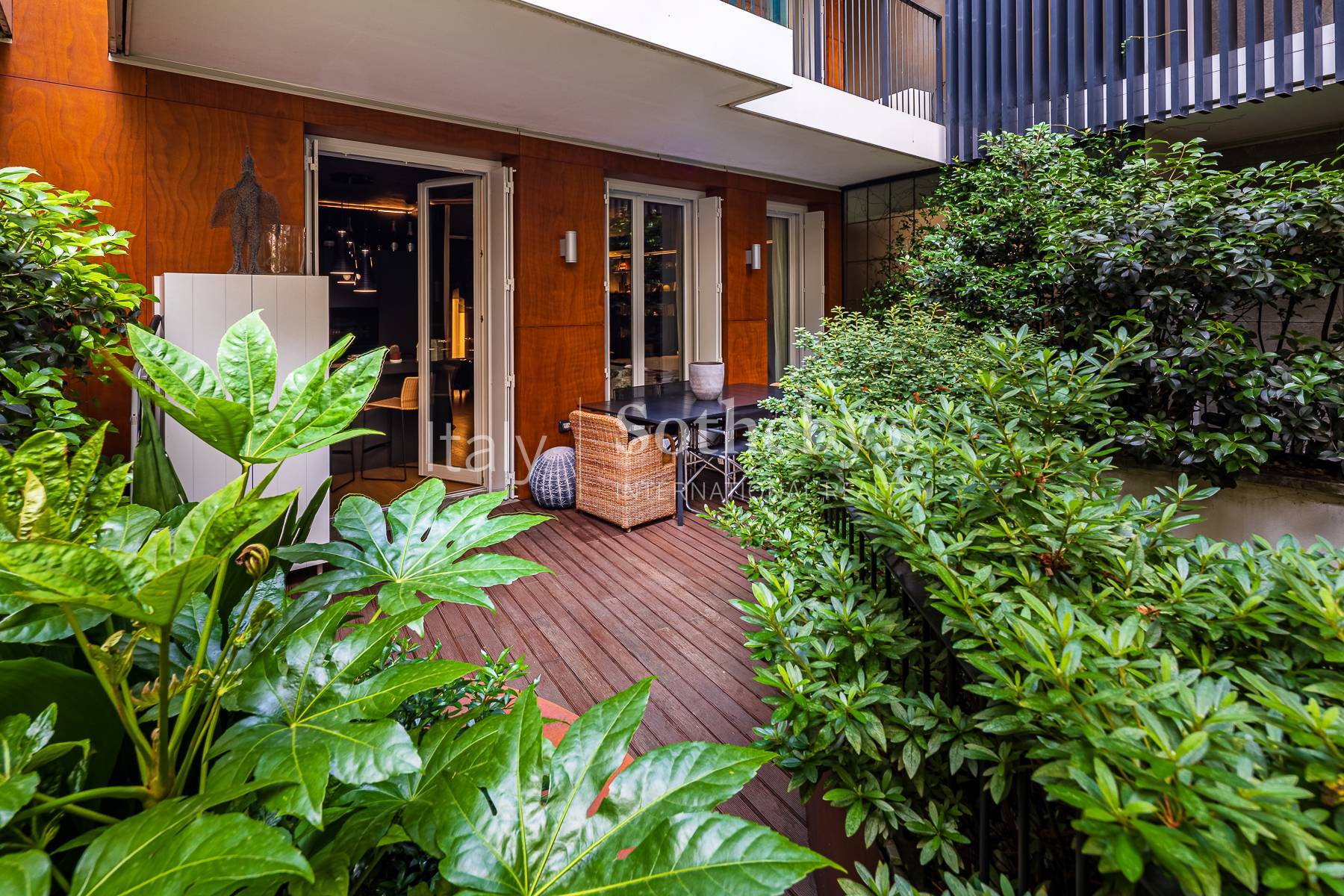  Refined Renovated Residence with Private Terrace - 物件實景