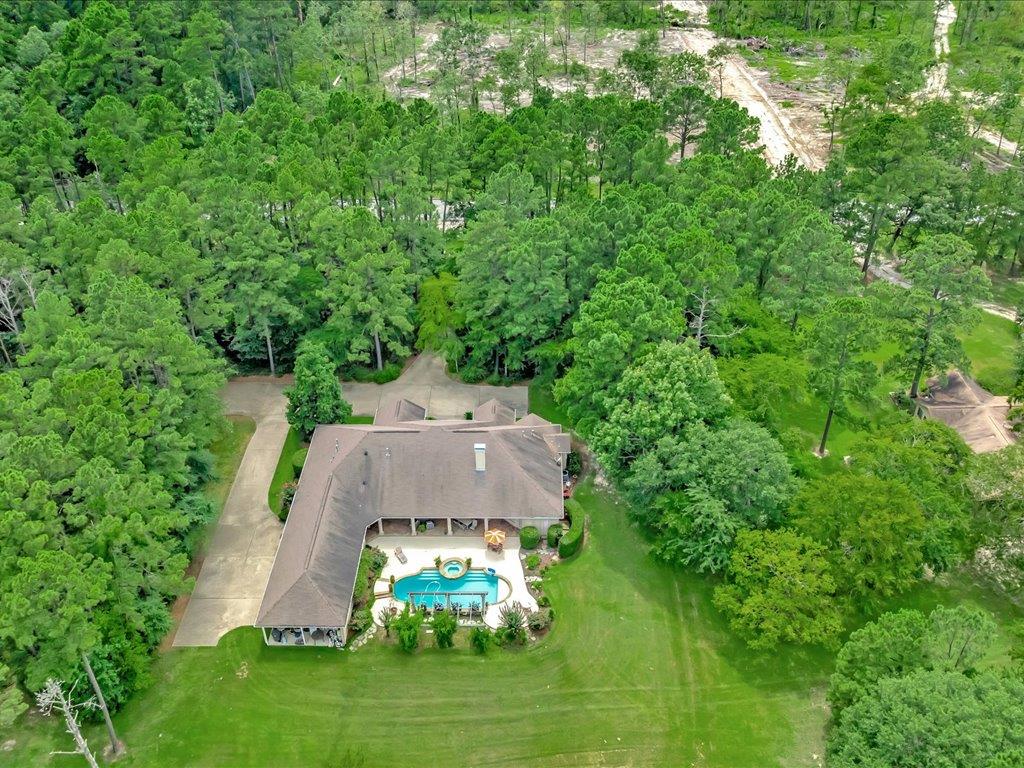 Lufkin, Texas, 75901, United States, 4 Bedrooms Bedrooms, ,5 BathroomsBathrooms,Residential,For Sale,1979665