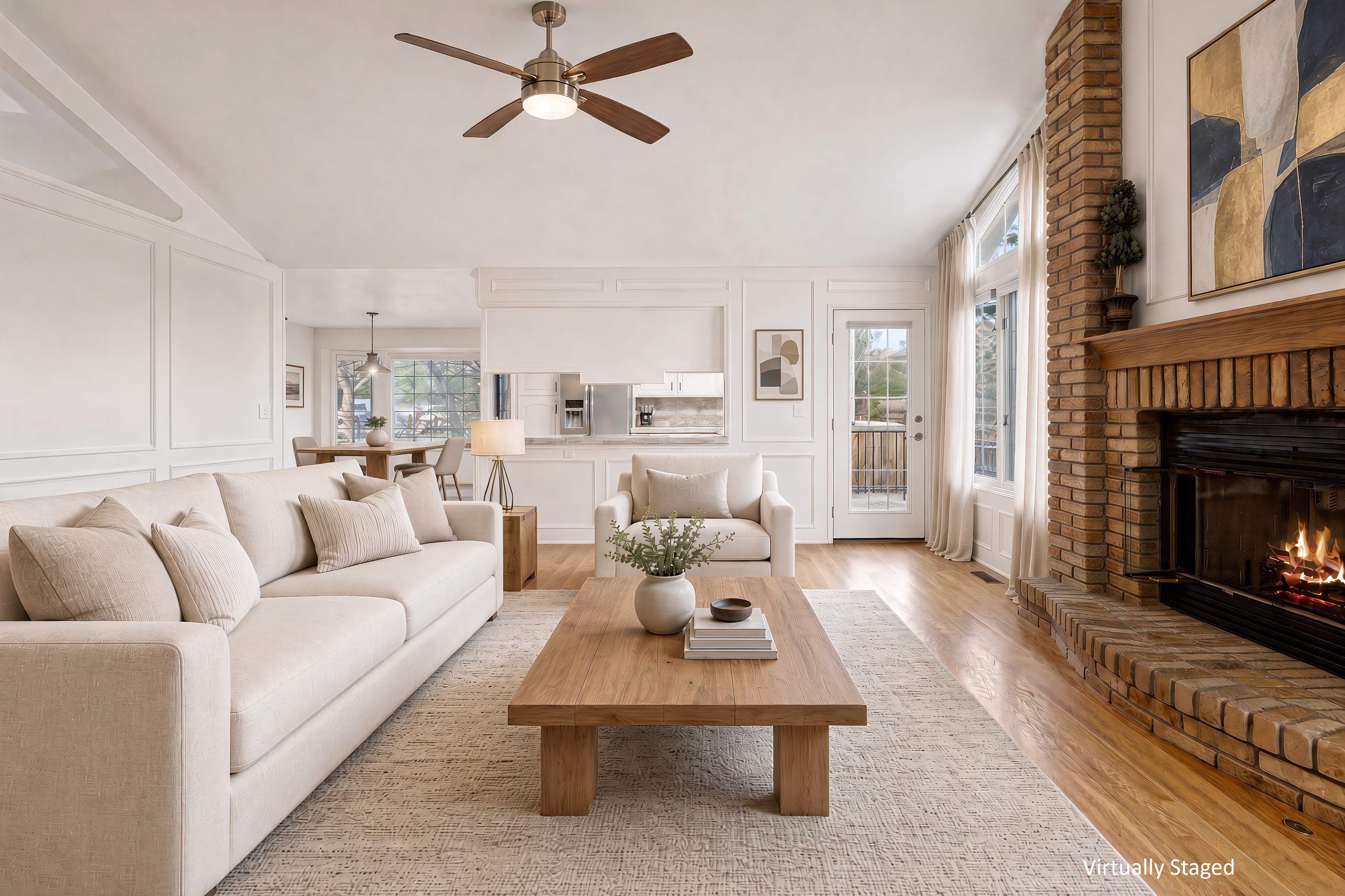  Custom-built home offers a rare combination of character, and privacy - 物件實景