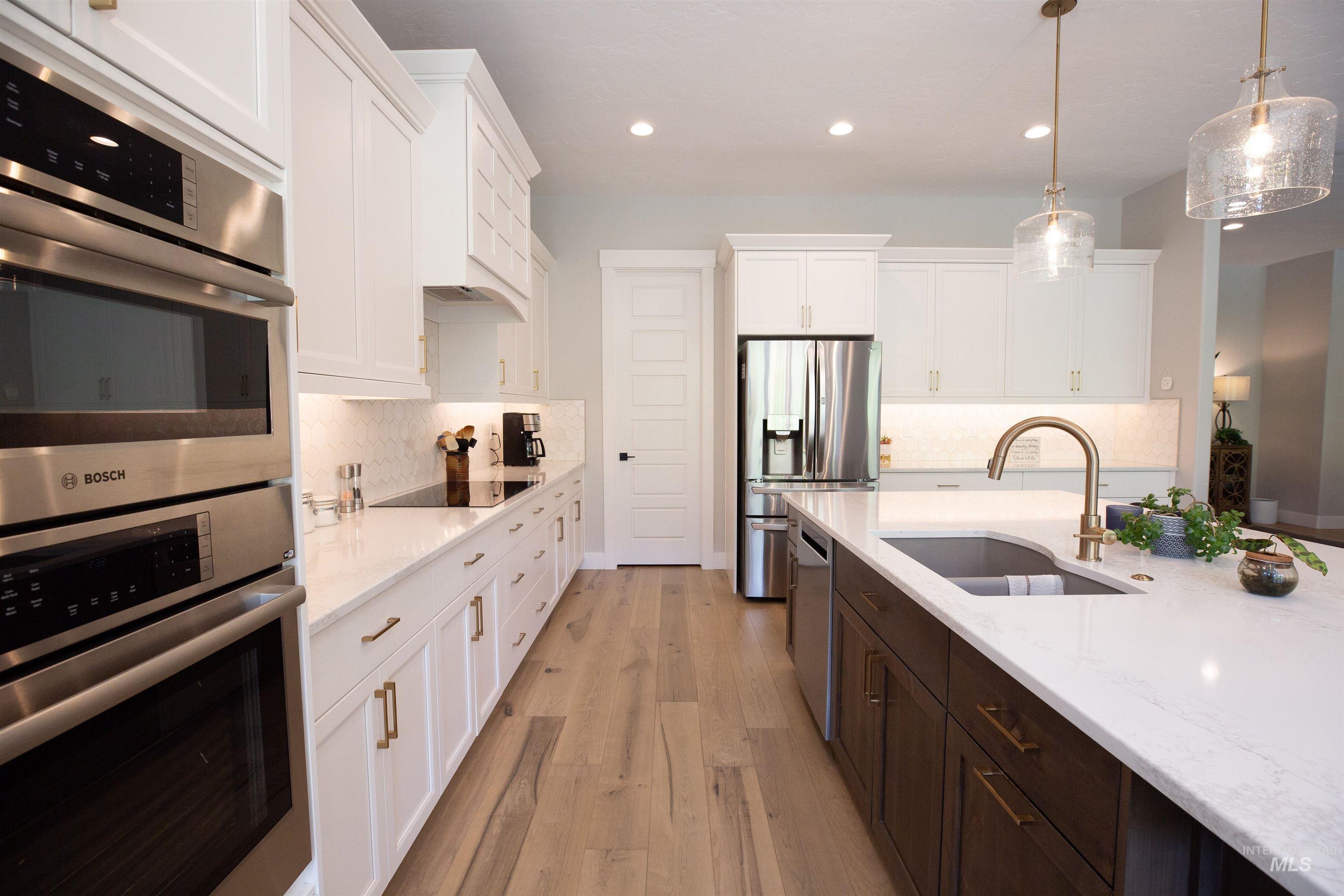 Meridian, Idaho, 83642, United States, 3 Bedrooms Bedrooms, ,3 BathroomsBathrooms,Residential,For Sale,1901356