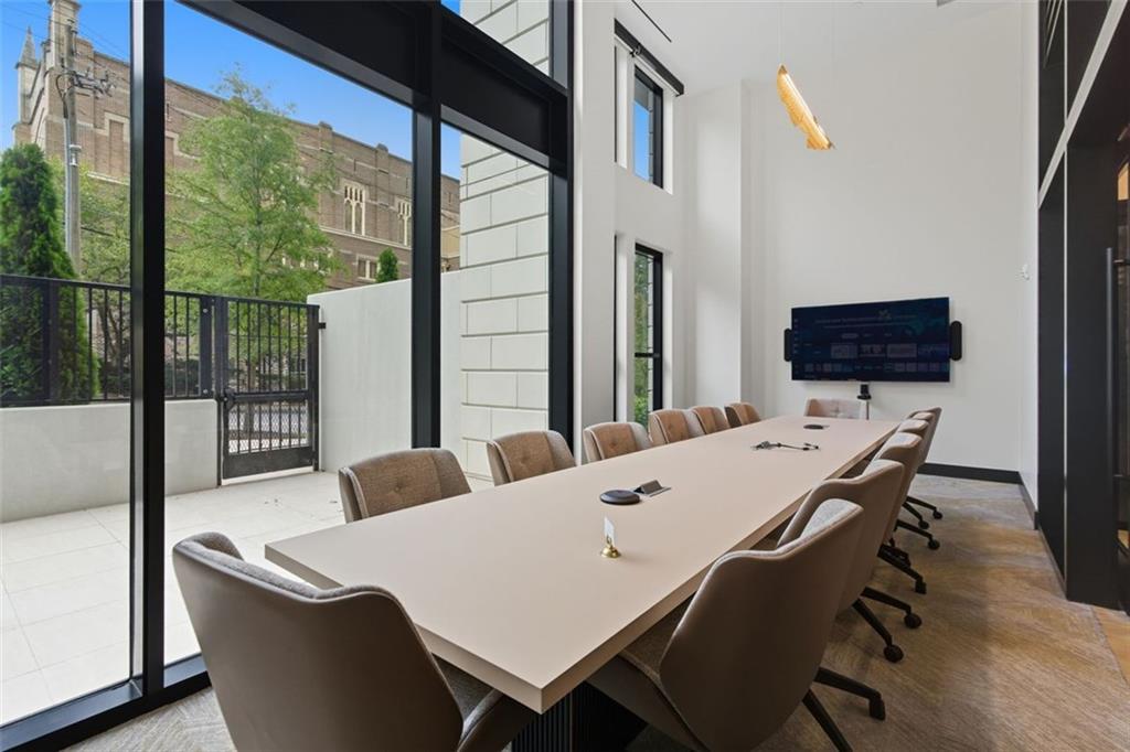 Atlanta, Georgia, 30305, United States, 2 Bedrooms Bedrooms, ,3 BathroomsBathrooms,Residential,For Sale,1979191