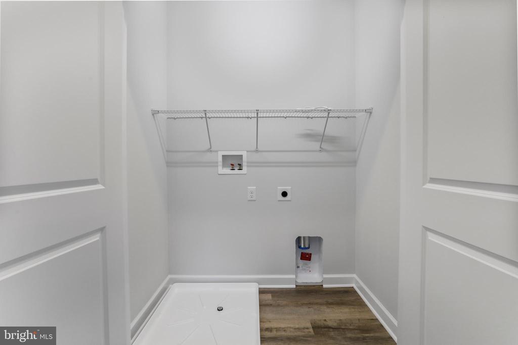 Boyce, Virginia, 22620, United States, 3 Bedrooms Bedrooms, ,2 BathroomsBathrooms,Residential,For Sale,1978758