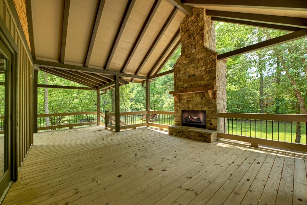 Mineral Bluff, Georgia, 30559, United States, 4 Bedrooms Bedrooms, ,5 BathroomsBathrooms,Residential,For Sale,1858917