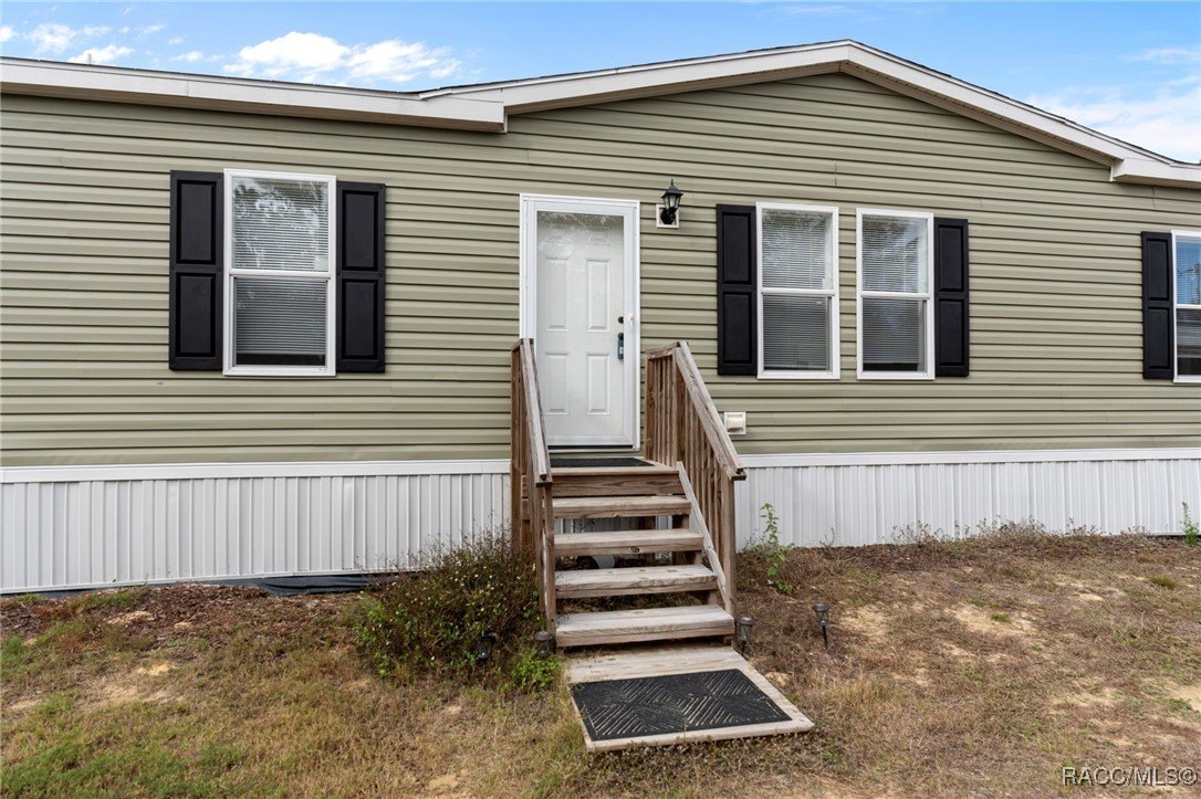 Dunnellon, Florida, 34433, United States, 4 Bedrooms Bedrooms, ,3 BathroomsBathrooms,Residential,For Sale,2008614