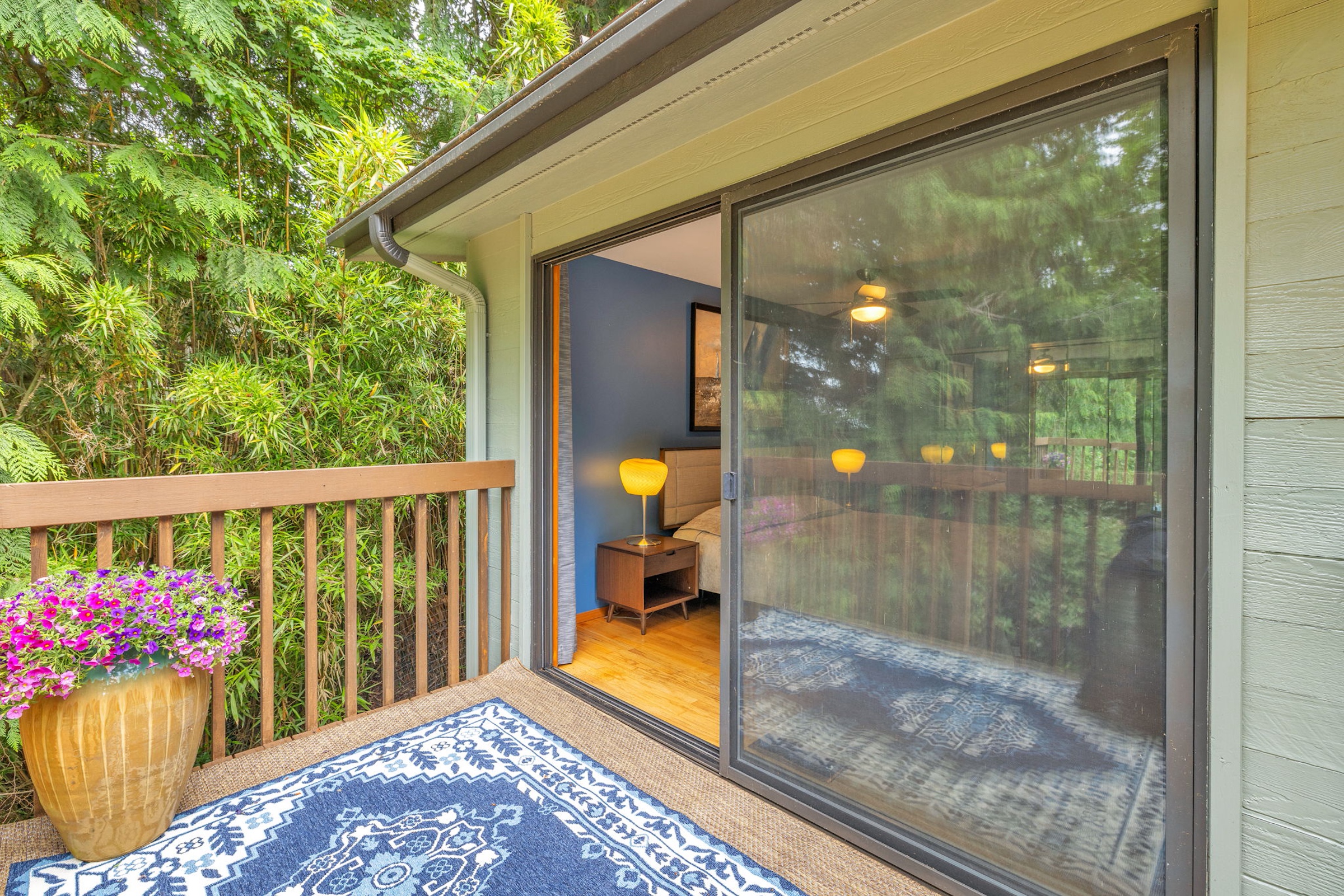  Mid-Century Gem on Serene Acreage - 物件實景