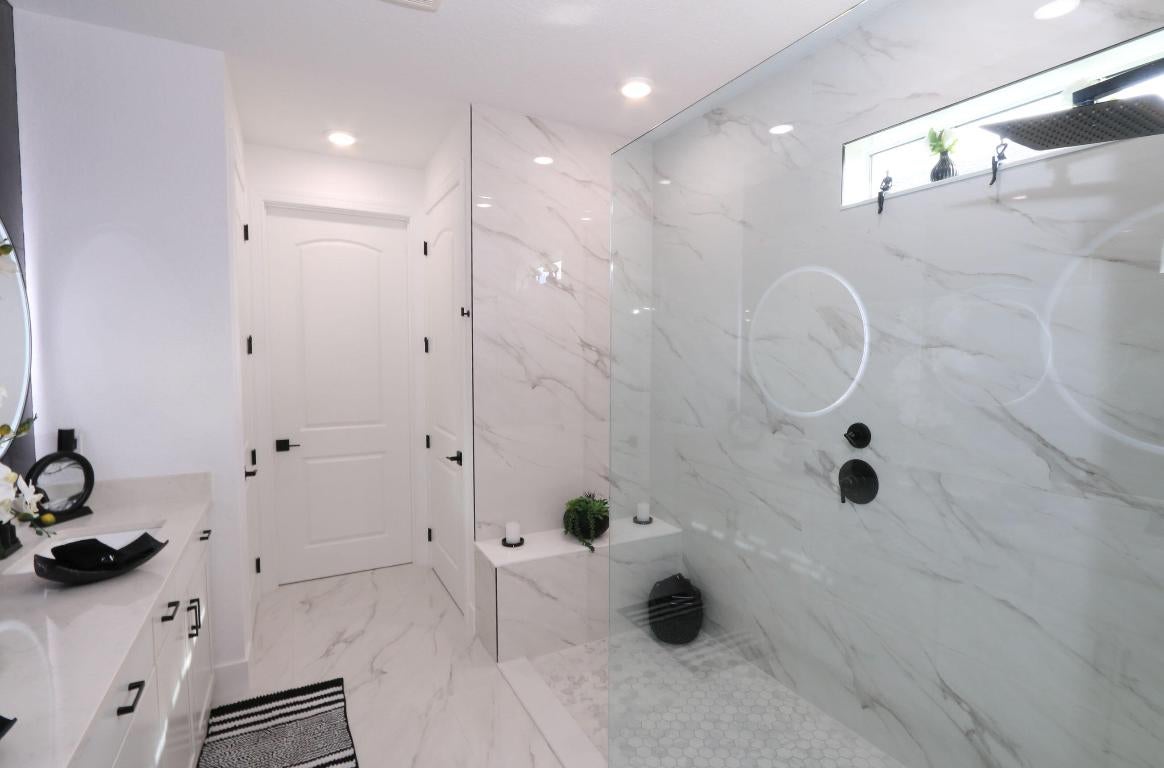 Port St Lucie, Florida, 34987, United States, 2 Bedrooms Bedrooms, ,2 BathroomsBathrooms,Residential,For Sale,2008959