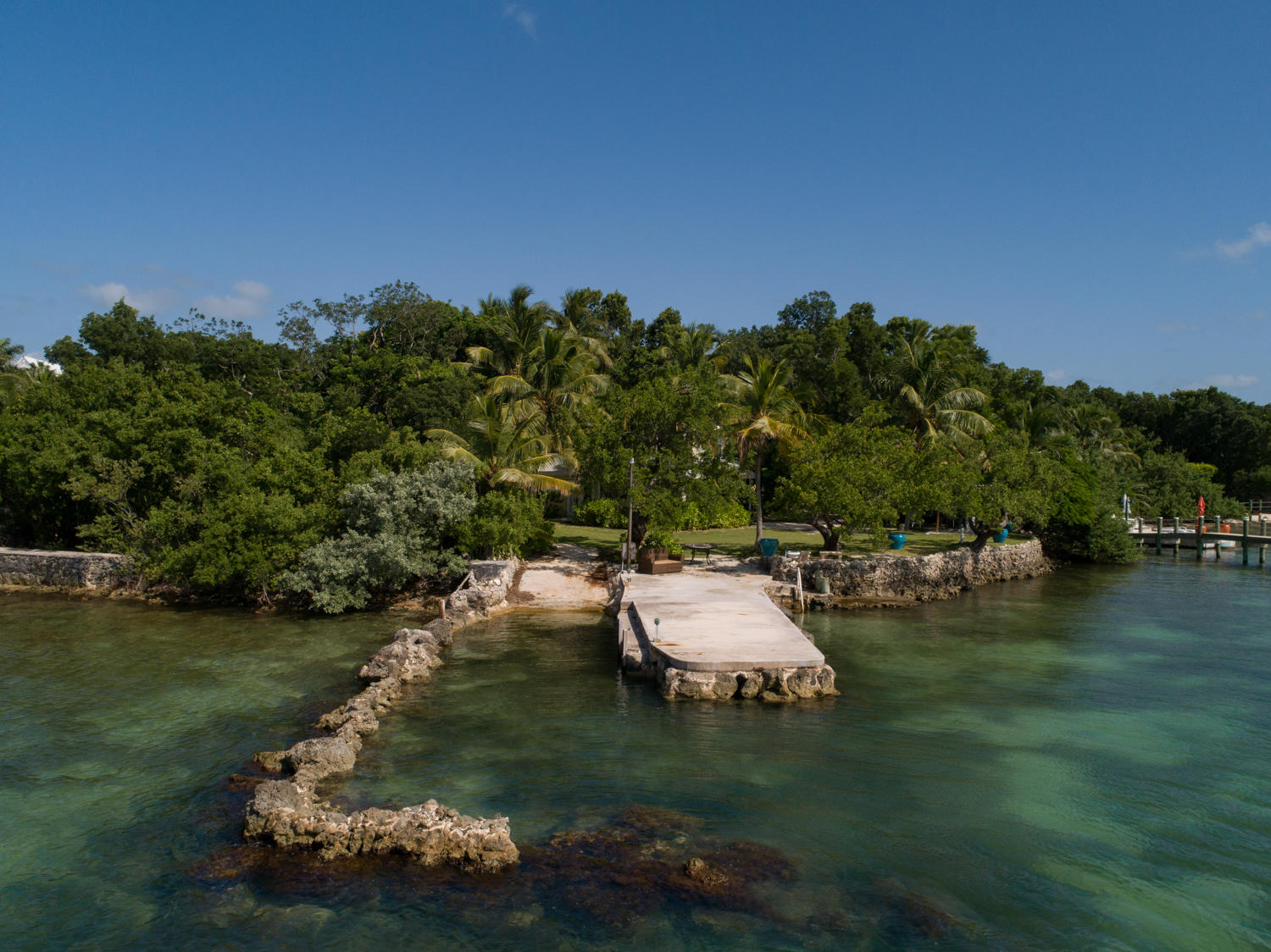 KEY LARGO, Florida, 33037, United States, 10 Bedrooms Bedrooms, ,9 BathroomsBathrooms,Residential,For Sale,1759223