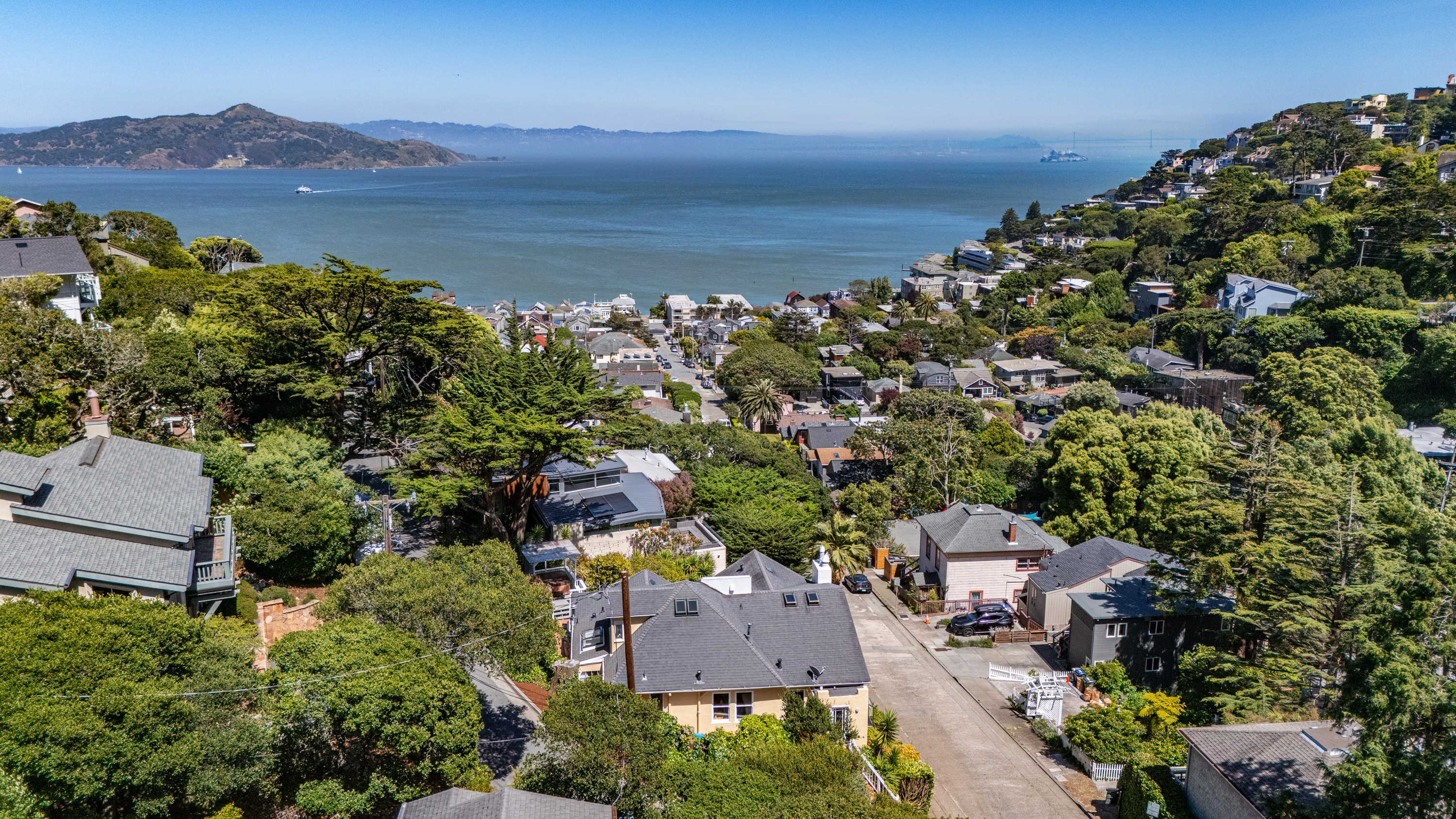  Coastal Elegance Above the Bay - 物件實景