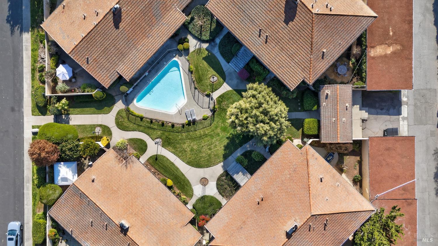 Sonoma, California, 95476, United States, 2 Bedrooms Bedrooms, ,2 BathroomsBathrooms,Residential,For Sale,2015978