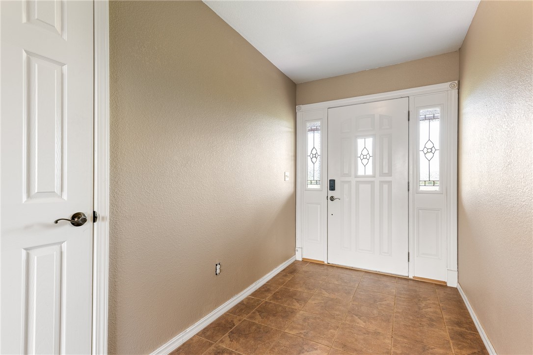 Huntsville, Arkansas, 72740, United States, 3 Bedrooms Bedrooms, ,4 BathroomsBathrooms,Residential,For Sale,1907713