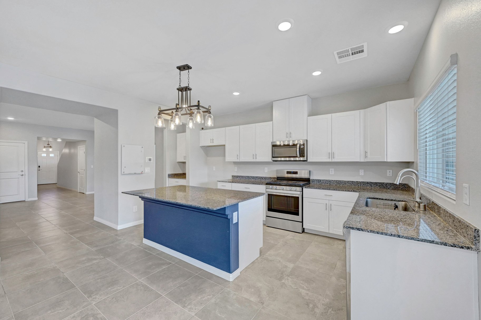  Spacious Valley Vista 5BR with Loft, 3-Car Garage & Premium Lot Size - 物件實景