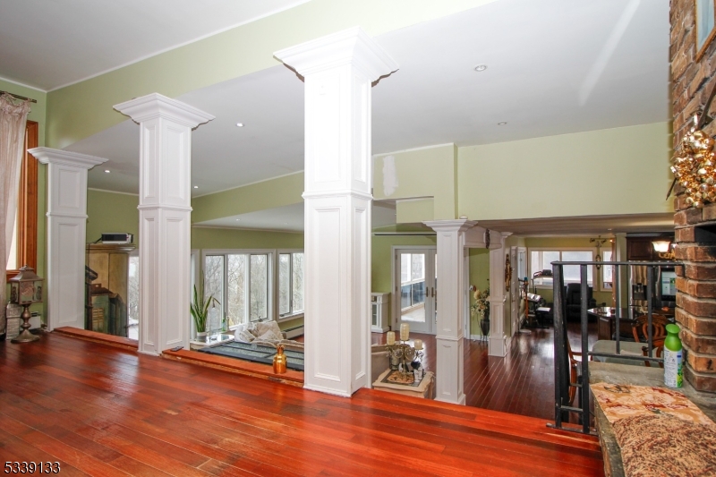 Vernon Twp., New Jersey, 07461-4534, United States, 5 Bedrooms Bedrooms, ,3 BathroomsBathrooms,Residential,For Sale,1944793