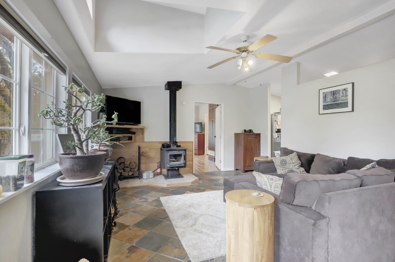 Nevada City, California, 95959, United States, 3 Bedrooms Bedrooms, ,2 BathroomsBathrooms,Residential,For Sale,1766144