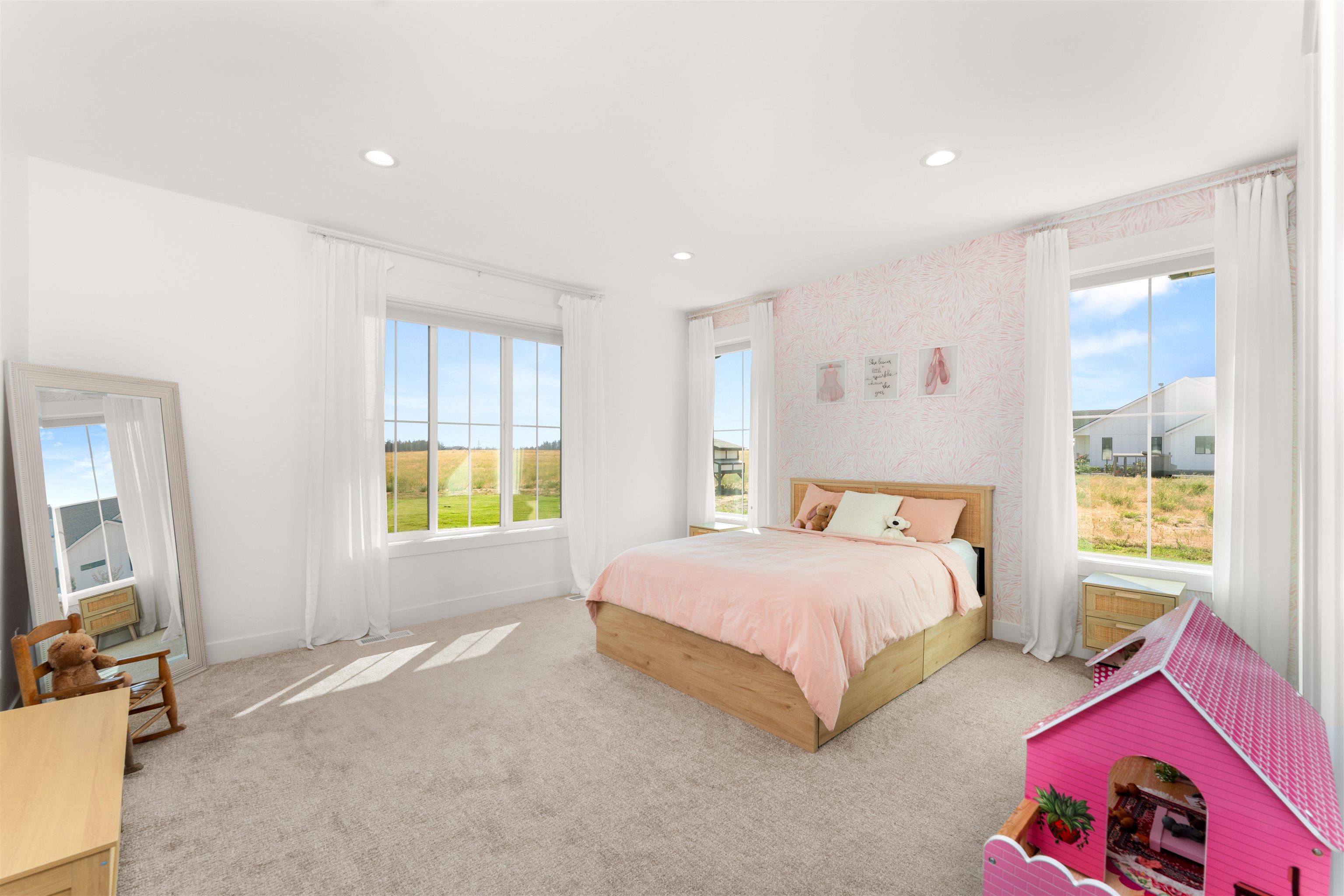 Spokane, Washington, 99224, United States, 5 Bedrooms Bedrooms, ,3 BathroomsBathrooms,Residential,For Sale,1987068