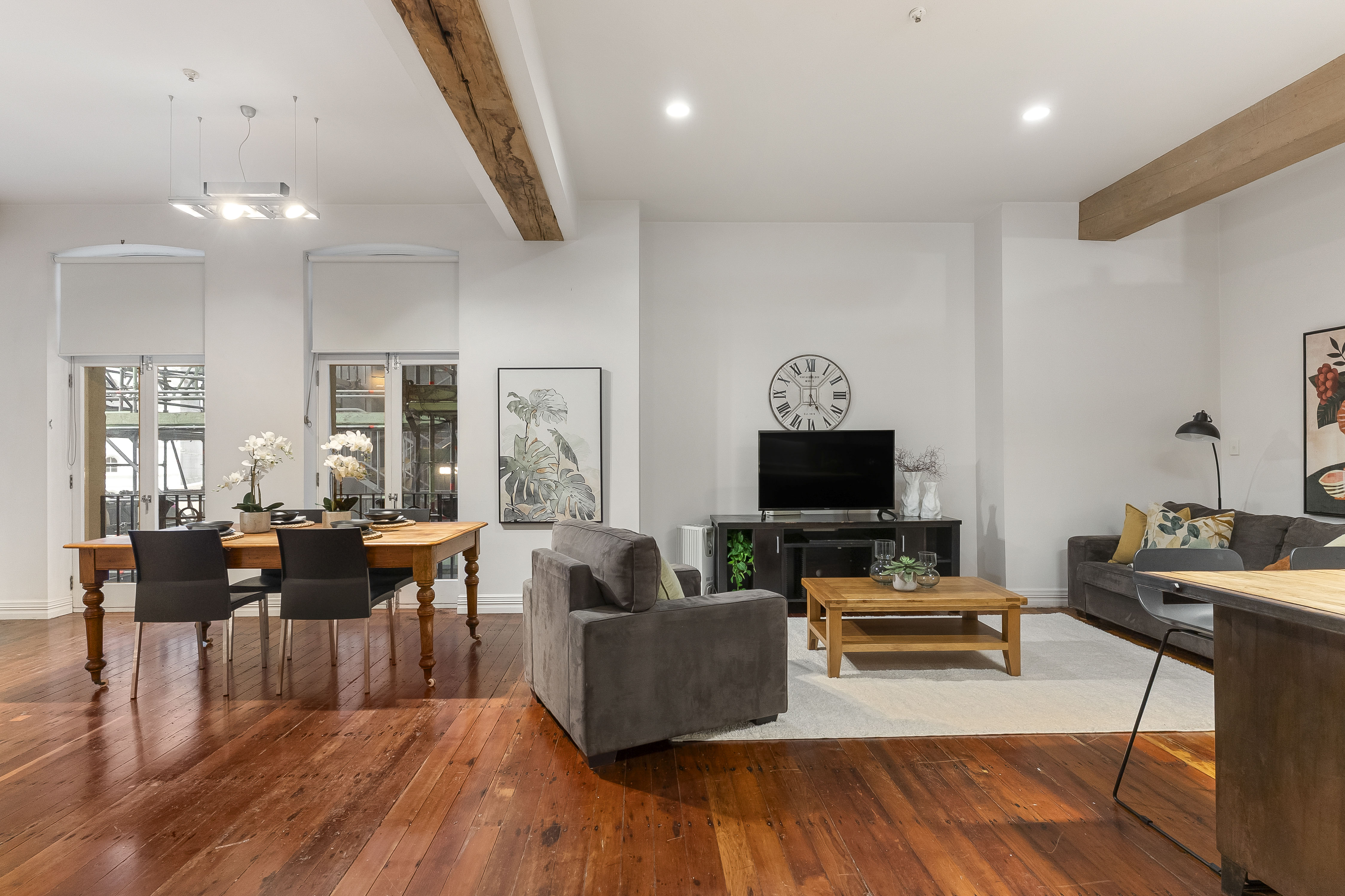  Sophisticated Two-Level City Apartment Residence - 物件實景