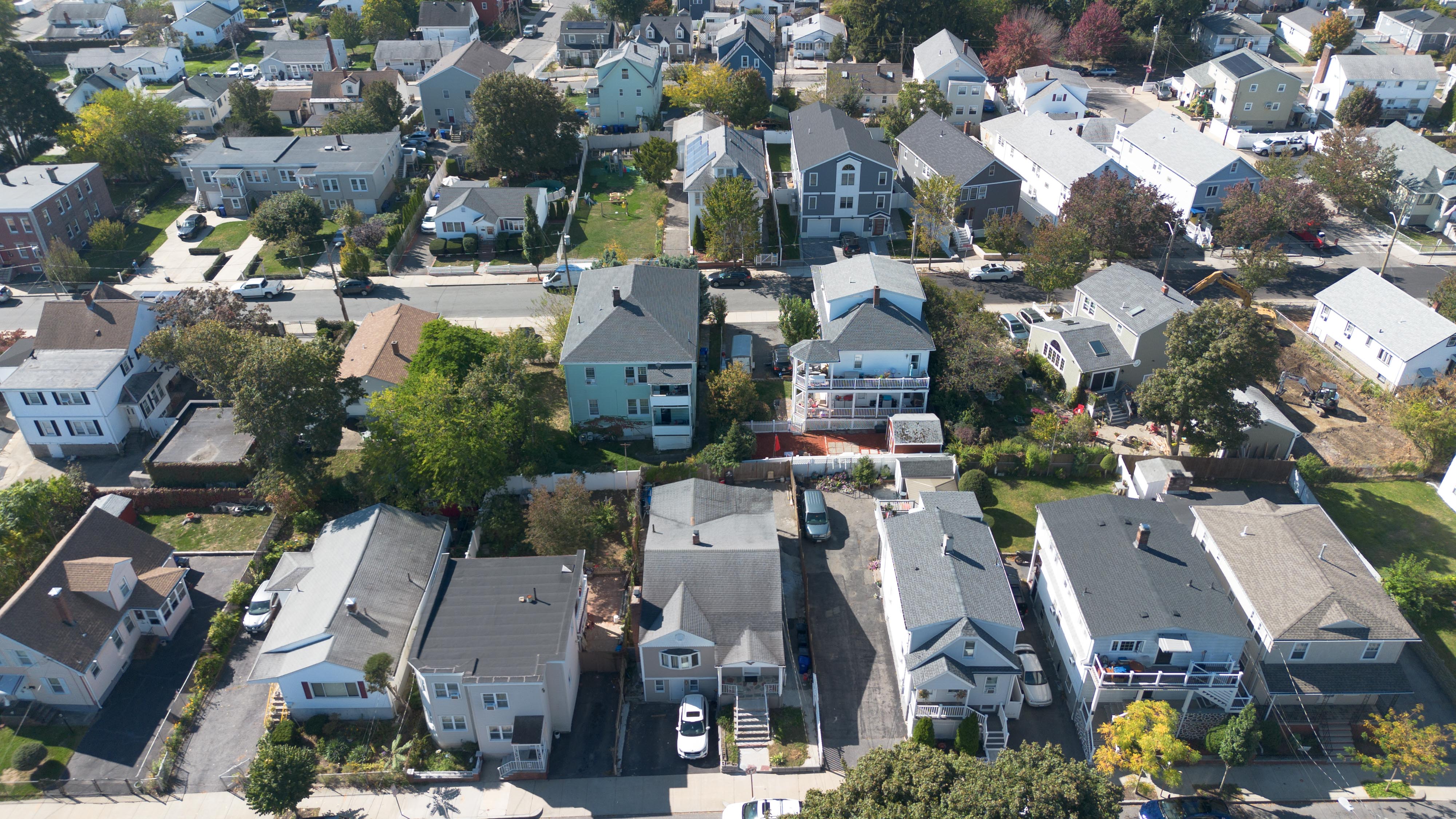 Chelsea, Massachusetts, 02150, United States, 5 Bedrooms Bedrooms, ,2 BathroomsBathrooms,Residential,For Sale,1983279