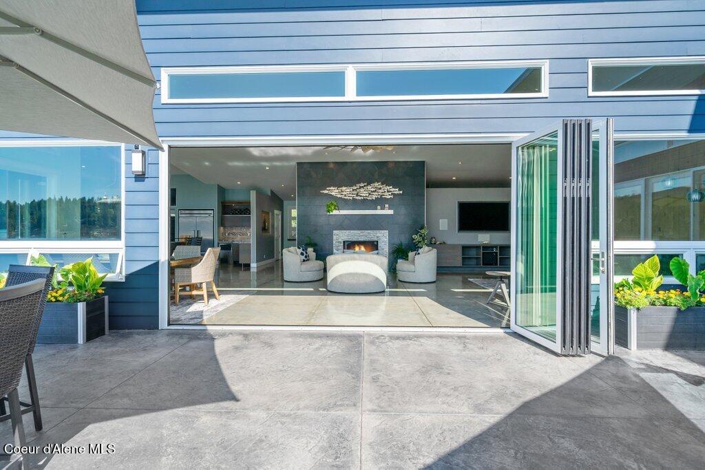 Sandpoint, Idaho, 83864, United States, 4 Bedrooms Bedrooms, ,3 BathroomsBathrooms,Residential,For Sale,1983378