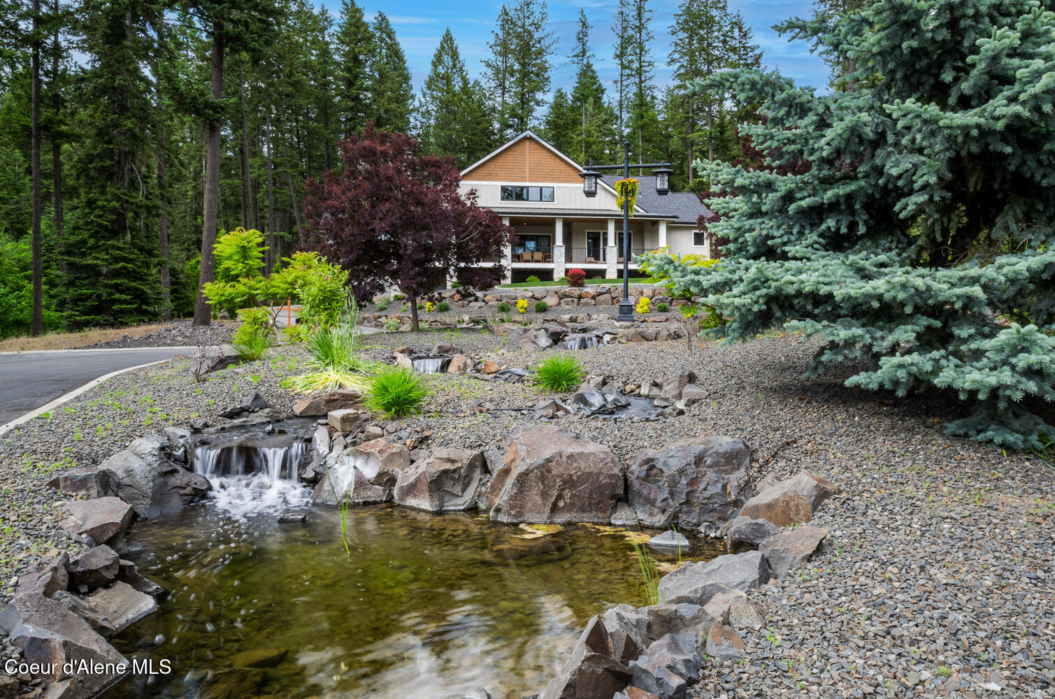 Coeur d'Alene, Idaho, 83814, United States, 4 Bedrooms Bedrooms, ,4 BathroomsBathrooms,Residential,For Sale,1851825