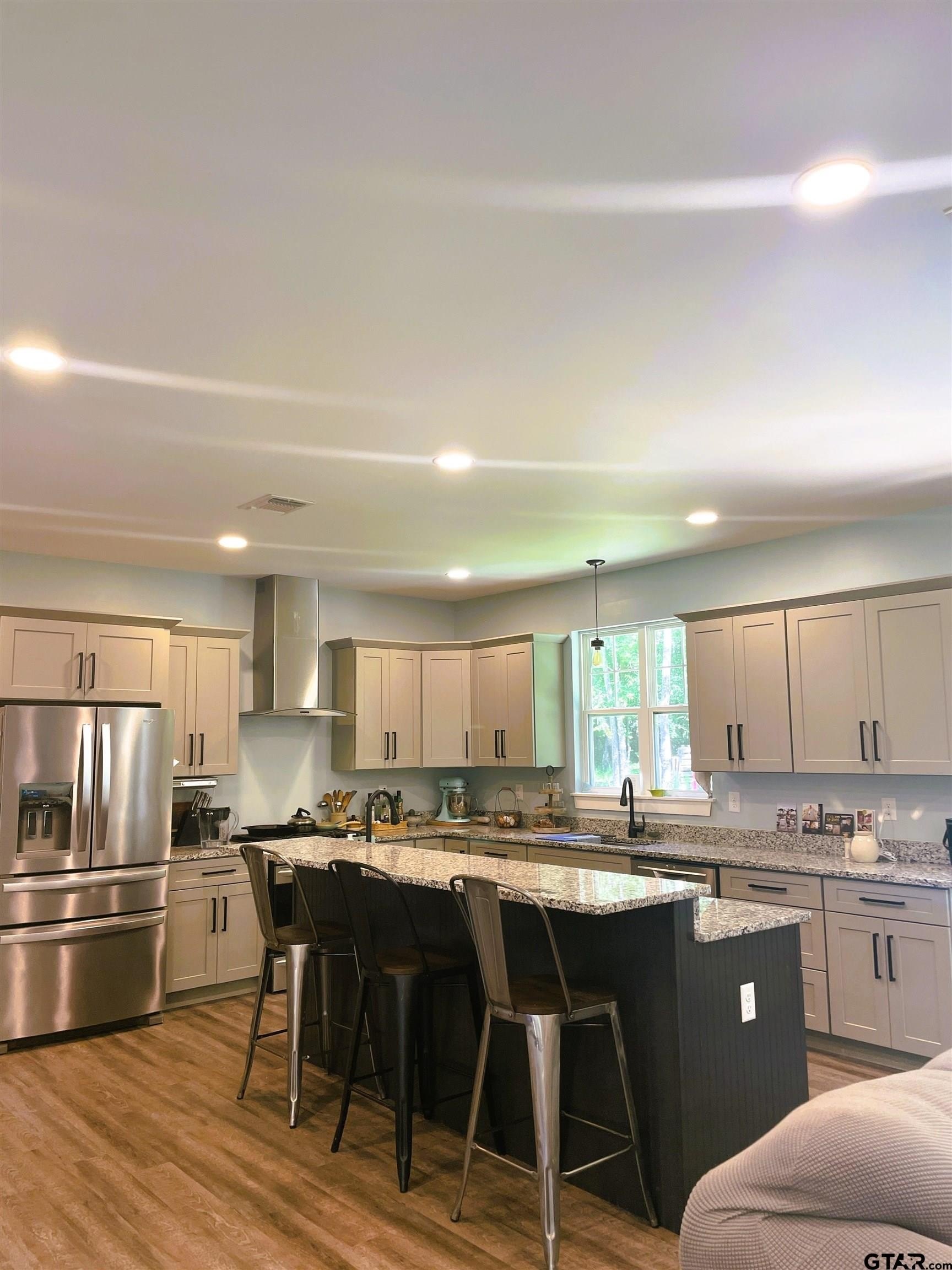 Pittsburg, Texas, 75686, United States, 3 Bedrooms Bedrooms, ,3 BathroomsBathrooms,Residential,For Sale,1974694