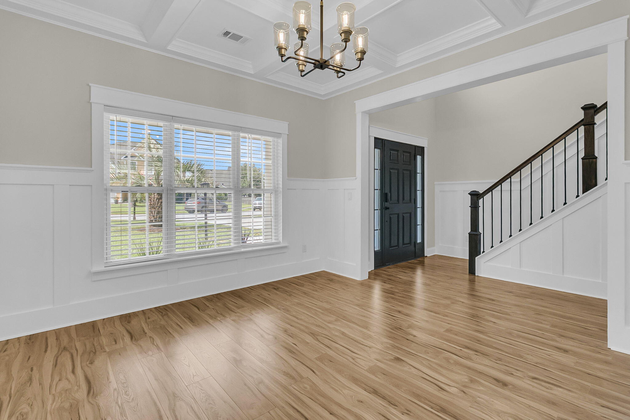 North Charleston, South Carolina, 29420, United States, 5 Bedrooms Bedrooms, ,4 BathroomsBathrooms,Residential,For Sale,1899453