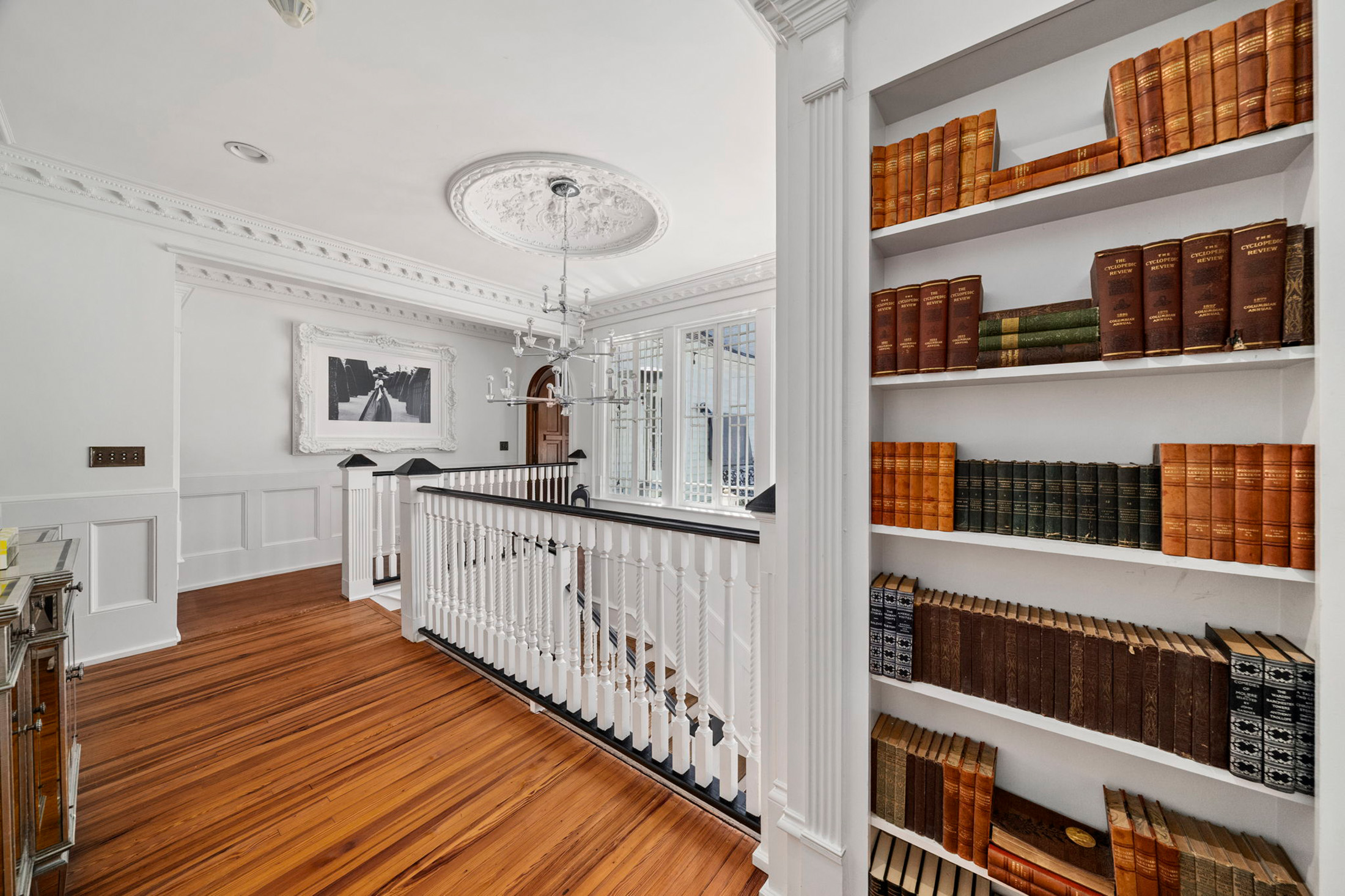  A Curated Historic Estate of Extraordinary Detail and Design - 物件實景