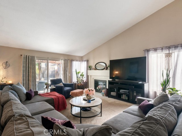 Temecula, California, 92591, United States, 3 Bedrooms Bedrooms, ,2 BathroomsBathrooms,Residential,For Sale,1977401